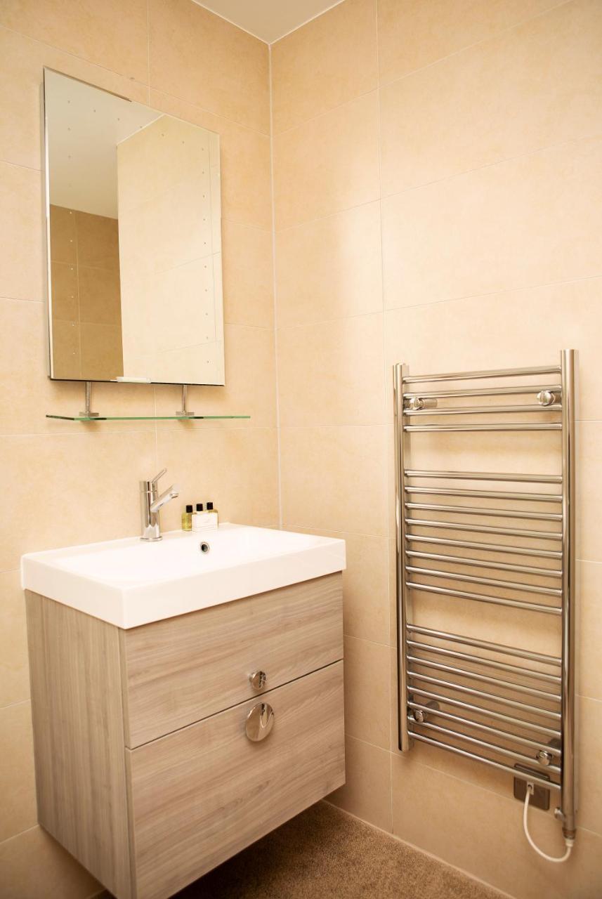 Apt 3, Trafalgar Sq Duplex, 3Rd & 4Th Floor By Indigo Flats 런던 외부 사진