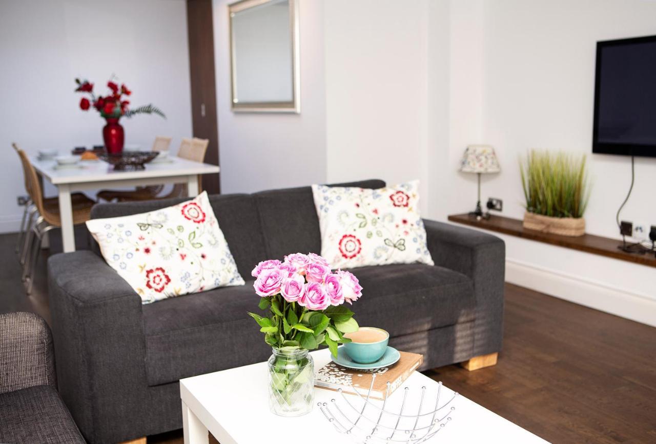Apt 3, Trafalgar Sq Duplex, 3Rd & 4Th Floor By Indigo Flats 런던 외부 사진