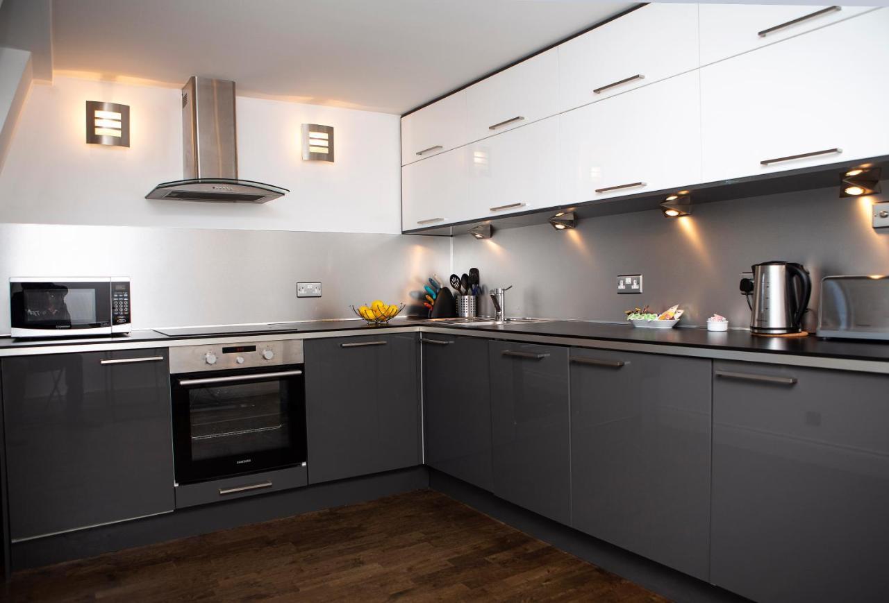 Apt 3, Trafalgar Sq Duplex, 3Rd & 4Th Floor By Indigo Flats 런던 외부 사진
