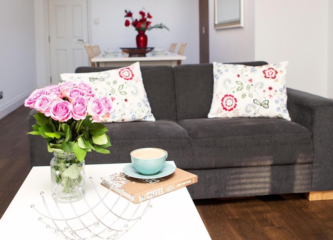 Apt 3, Trafalgar Sq Duplex, 3Rd & 4Th Floor By Indigo Flats 런던 외부 사진